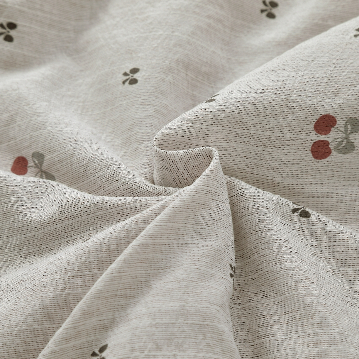 91家纺网 家纺一手货源 找家纺 恋之语 2026新款爆款花边色织水洗棉夏被夏凉被空调被四件套 樱桃