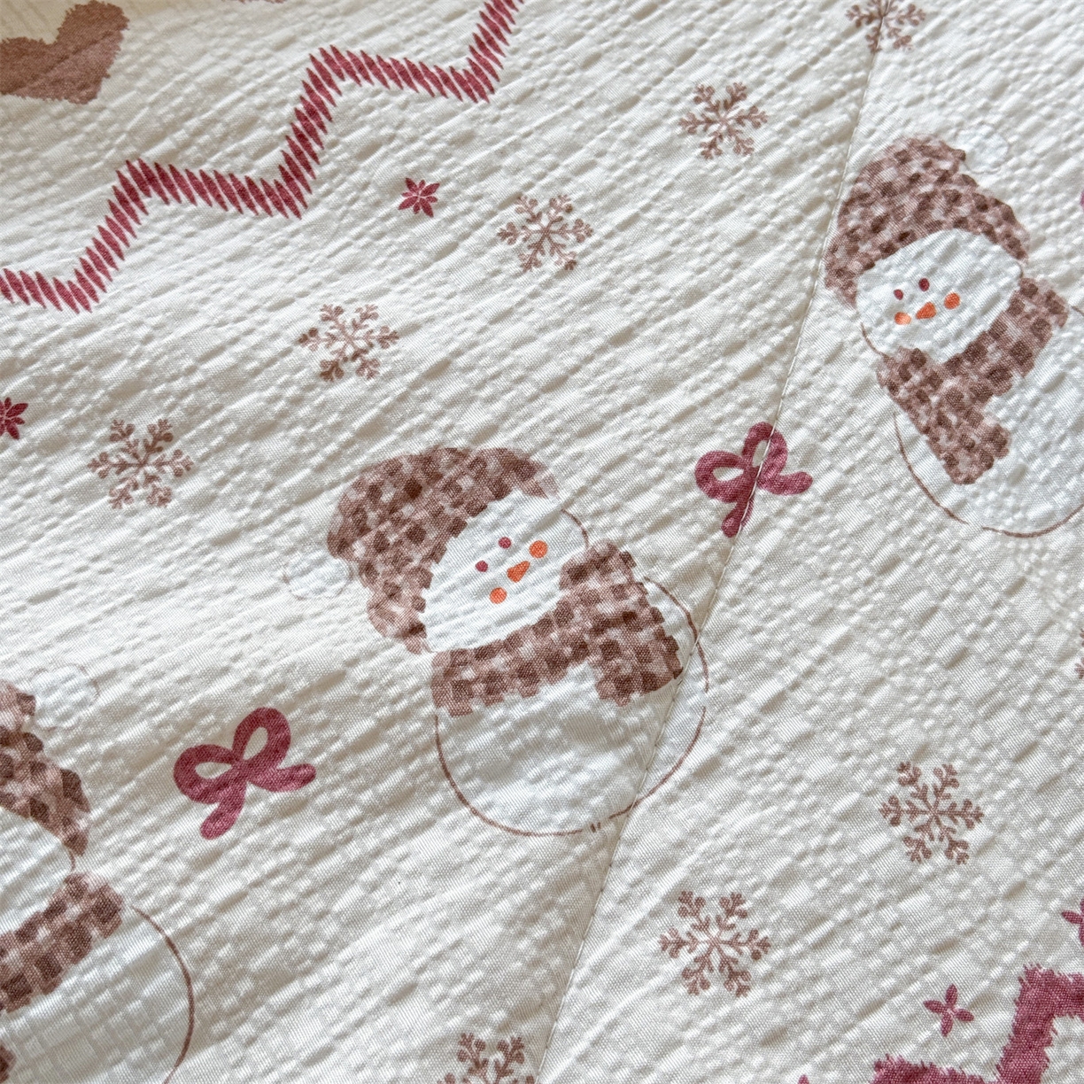 91家纺网 家纺一手货源 找家纺 奥裕家纺 2026春夏新款皱皱纱夏被夏凉被空调被四件套 冰雪世界