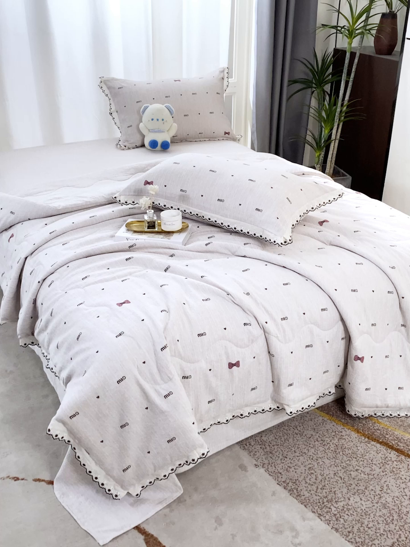 91家纺网 家纺一手货源 找家纺 恋之语 2026新款爆款花边色织水洗棉夏被夏凉被空调被四件套 粉色领结