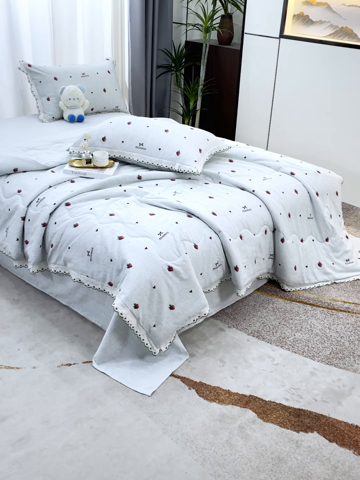 91家纺网 家纺一手货源 找家纺 恋之语 2026新款爆款花边色织水洗棉夏被夏凉被空调被四件套 草莓气泡