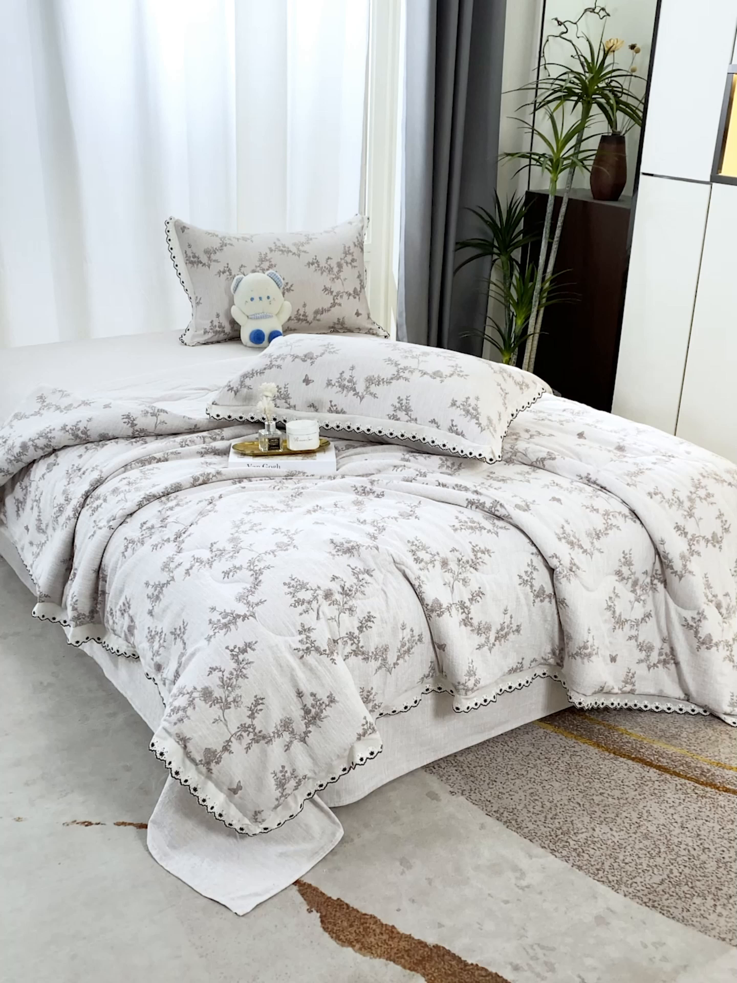 91家纺网 家纺一手货源 找家纺 恋之语 2026新款爆款花边色织水洗棉夏被夏凉被空调被四件套 灰枝疏影