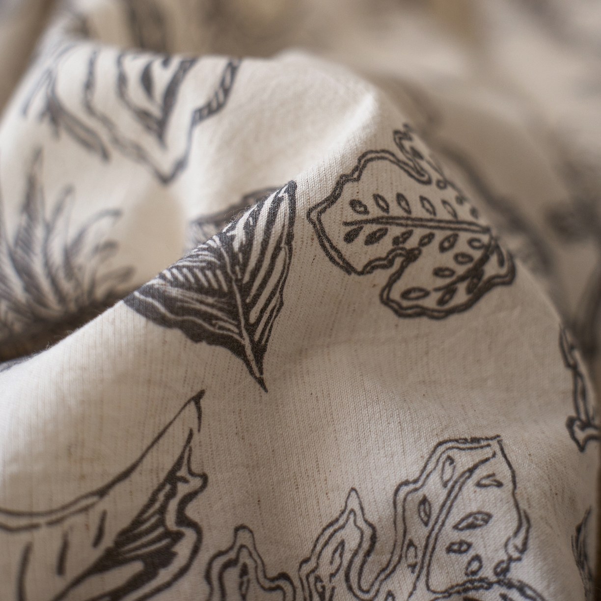 91家纺网 家纺一手货源 找家纺 千朵森 2026新款复古全棉棉麻碎花四件套 栖云果梦