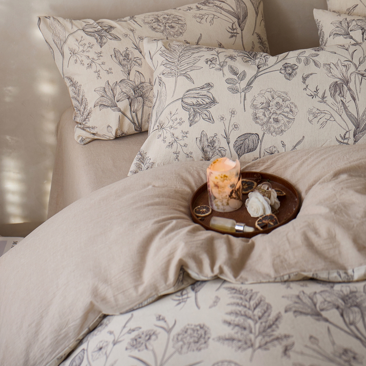 91家纺网 家纺一手货源 找家纺 千朵森 2026新款复古全棉棉麻碎花四件套 素栖花影