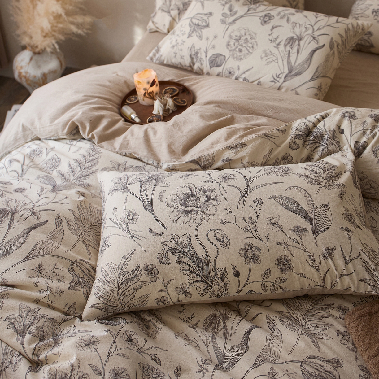 91家纺网 家纺一手货源 找家纺 千朵森 2026新款复古全棉棉麻碎花四件套 素栖花影