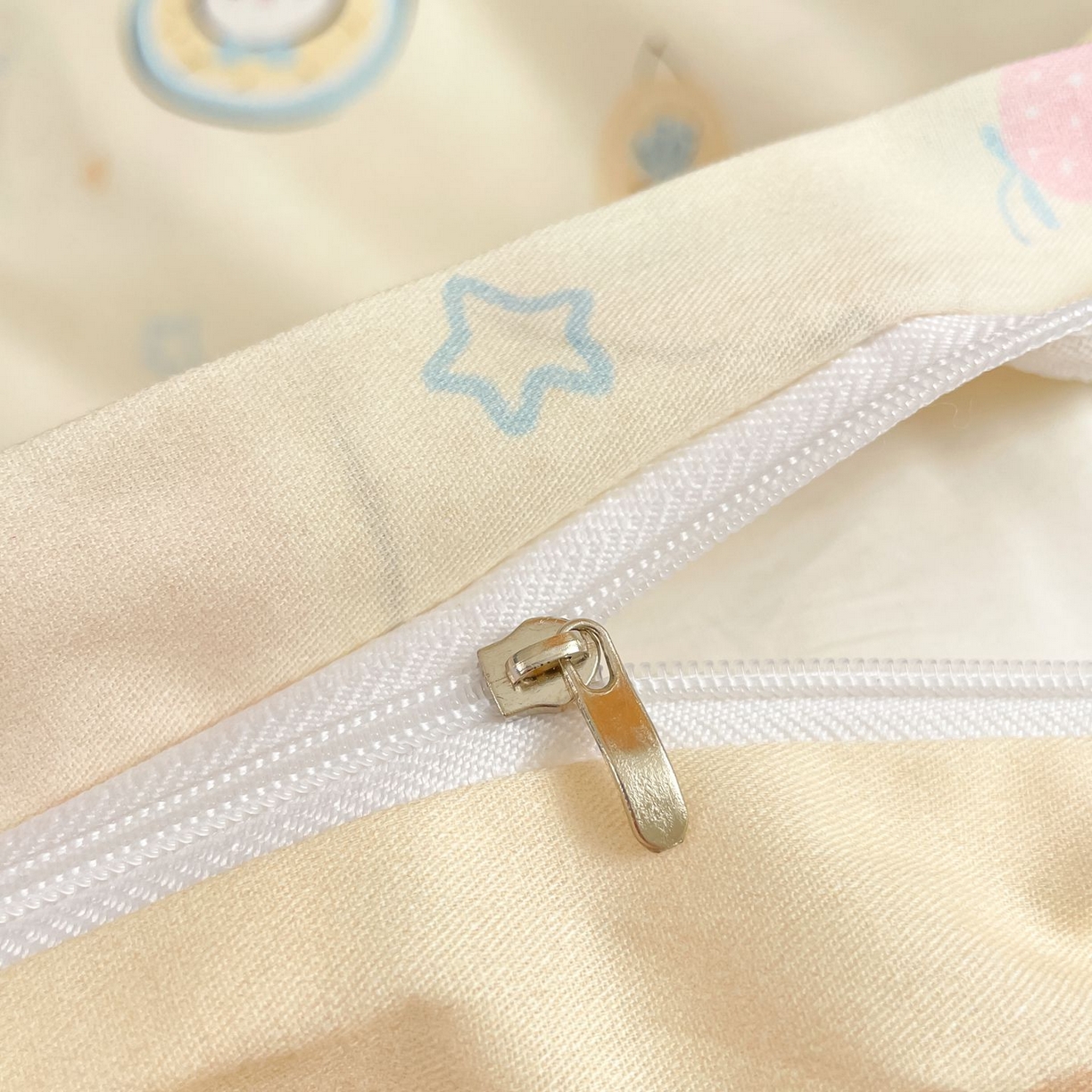 91家纺网 家纺一手货源 找家纺 女子家纺 2026新款春夏13070印花床笠单品床笠床笠单件 奇妙动物园