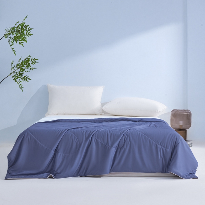 91家纺网 家纺一手货源 找家纺 库里梦家纺 2026春夏新款网红直播爆款A类锦氨深海水藻凉感被夏凉被空调被 藏青-冰蓝