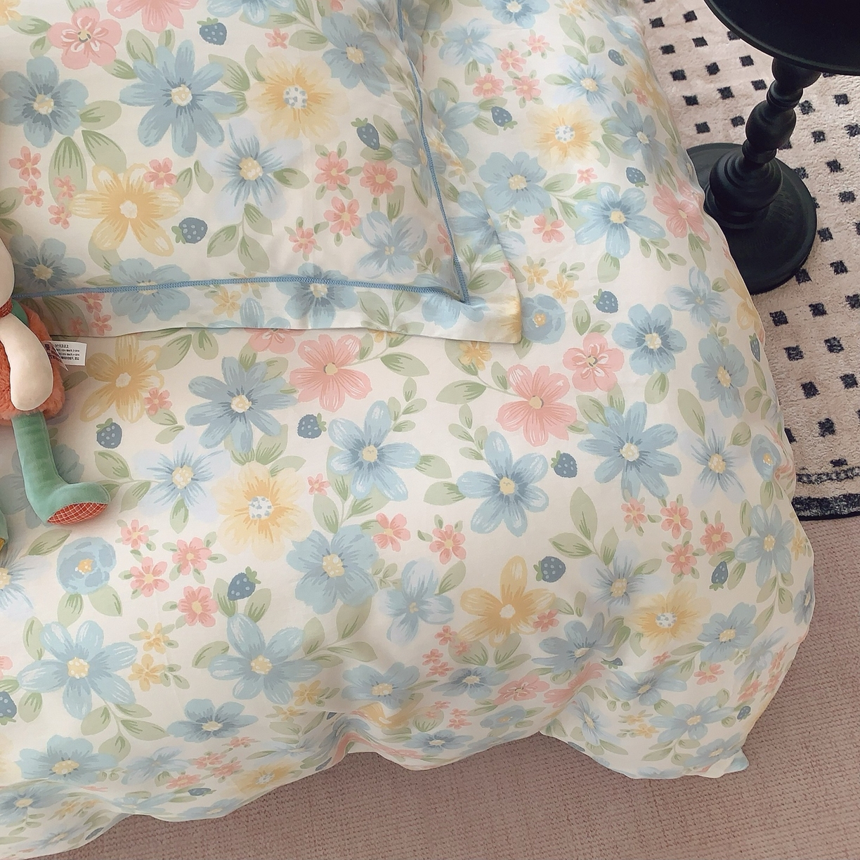 91家纺网 家纺一手货源 找家纺 莱豫家纺 2025新款全棉纯棉小清新印花四件套-第二波 春田花花