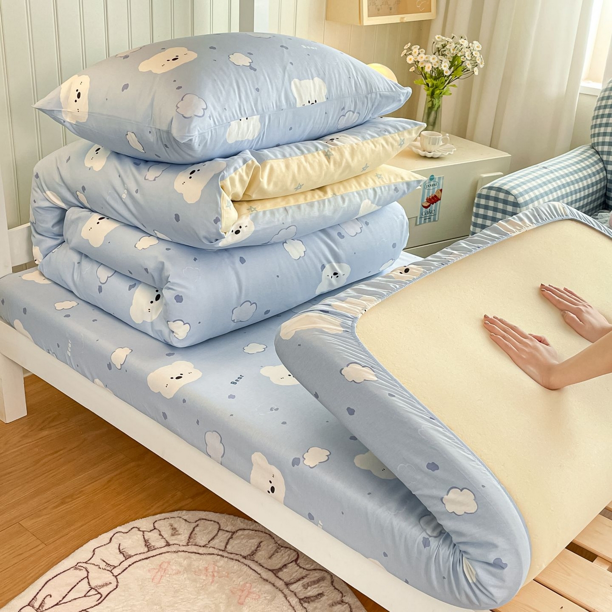 91家纺网 家纺一手货源 找家纺 女子家纺 2026新款春夏13070印花床笠单品床笠床笠单件 云朵小熊