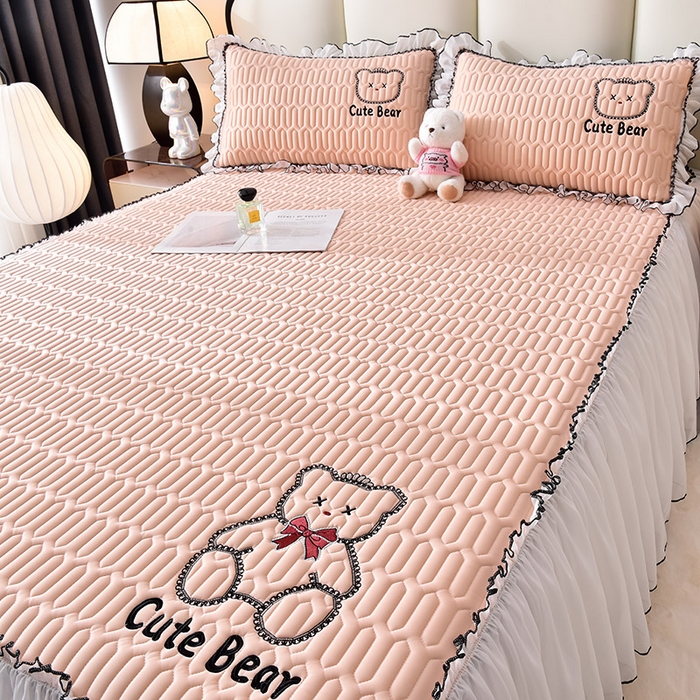 91家纺网 家纺一手货源 找家纺 炫拼家纺 2026新款coco熊床裙款乳胶凉席 coco熊-香妃粉