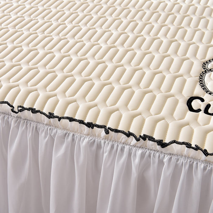 91家纺网 家纺一手货源 找家纺 炫拼家纺 2026新款coco熊床裙款乳胶凉席 coco熊-玉石白