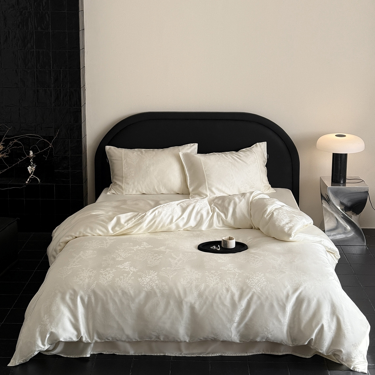 91家纺网 家纺一手货源 找家纺 （总）鹿班家居 2026新款60S兰精天丝提花系列四件套-夜雨蔷薇（标准会员-20元）