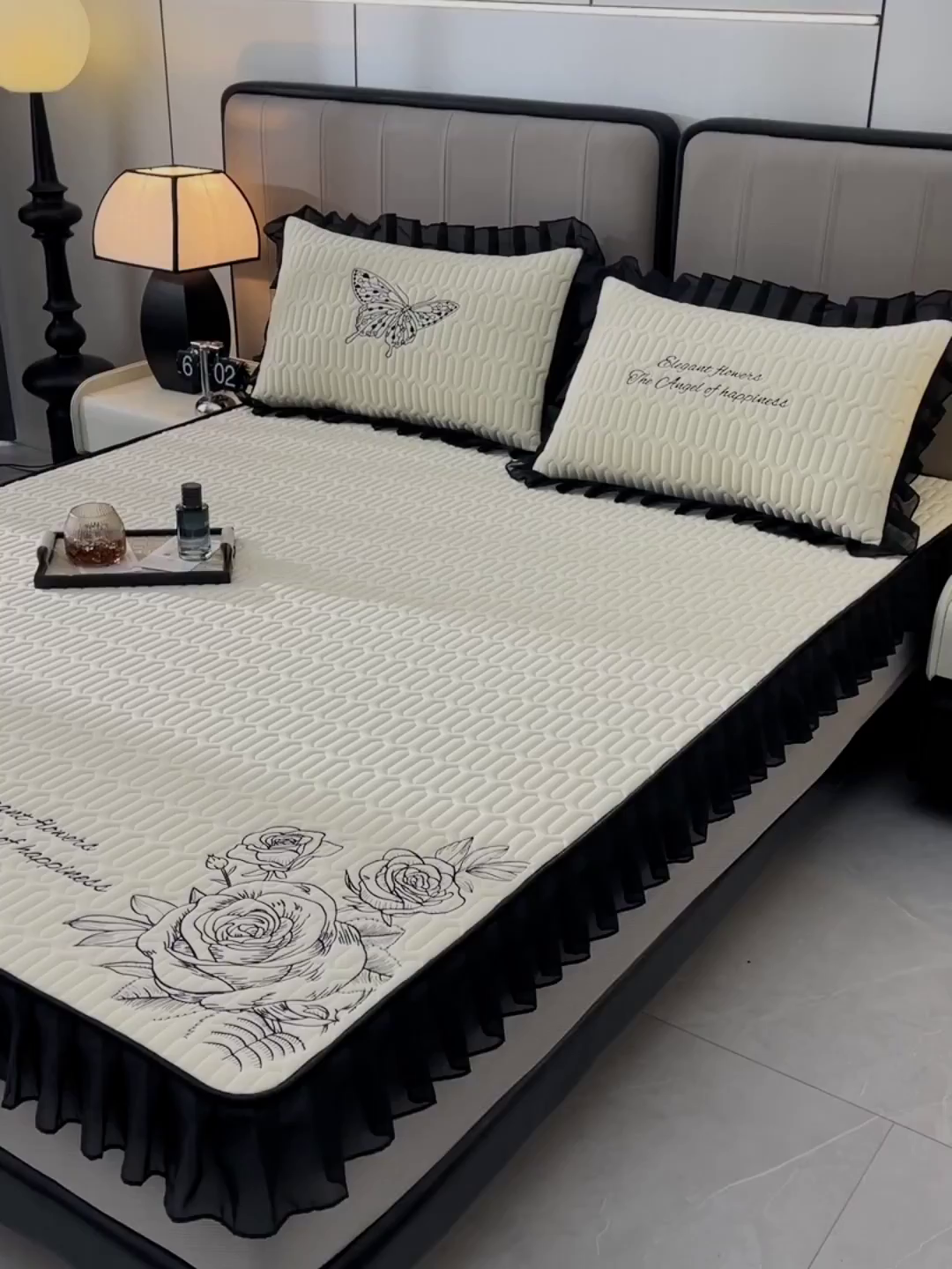 91家纺网 家纺一手货源 找家纺 炫拼家纺 2026新款A类凉感丝花边床笠款乳胶凉席-法式玫瑰 法式玫瑰-玉石白