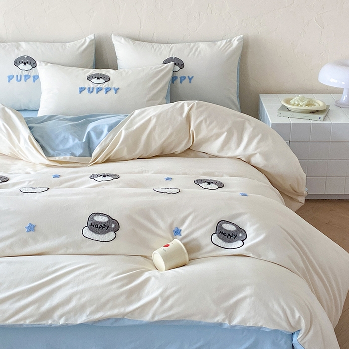 91家纺网 家纺一手货源 找家纺 拼社家纺 2026新款A类母婴级全棉纯棉水洗棉四件套毛巾绣纯棉四件套床上用品提供买家秀 甜心小狗-奶昔白蓝