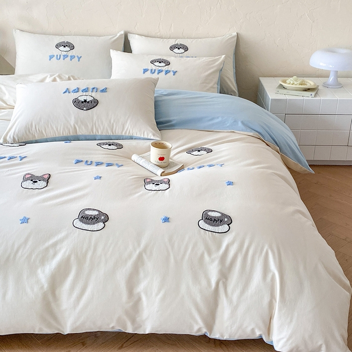 91家纺网 家纺一手货源 找家纺 拼社家纺 2026新款A类母婴级全棉纯棉水洗棉四件套毛巾绣纯棉四件套床上用品提供买家秀 甜心小狗-奶昔白蓝