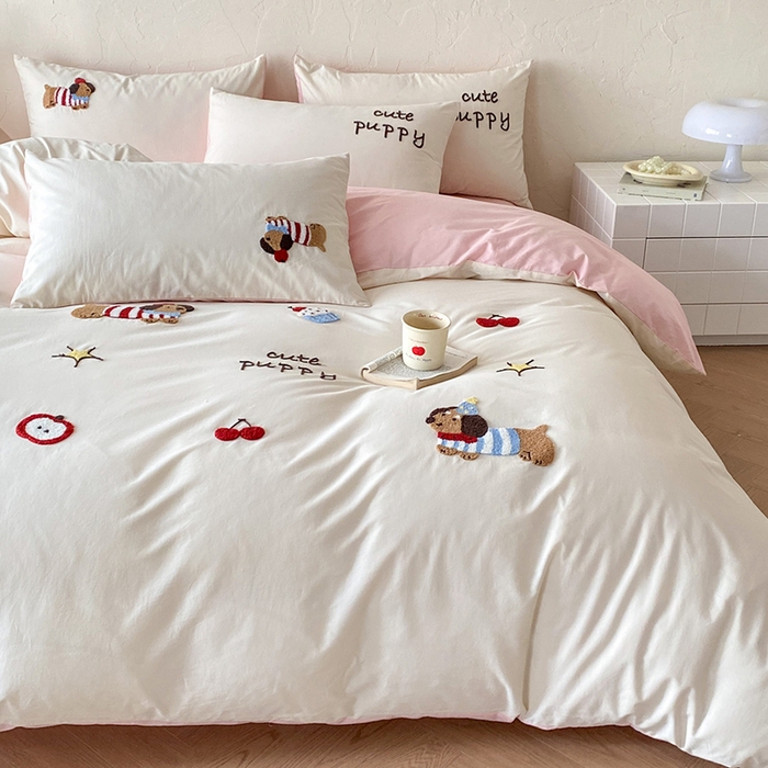 91家纺网 家纺一手货源 找家纺 拼社家纺 2026新款A类母婴级全棉纯棉水洗棉四件套毛巾绣纯棉四件套床上用品提供买家秀 萌宠派对-樱花粉