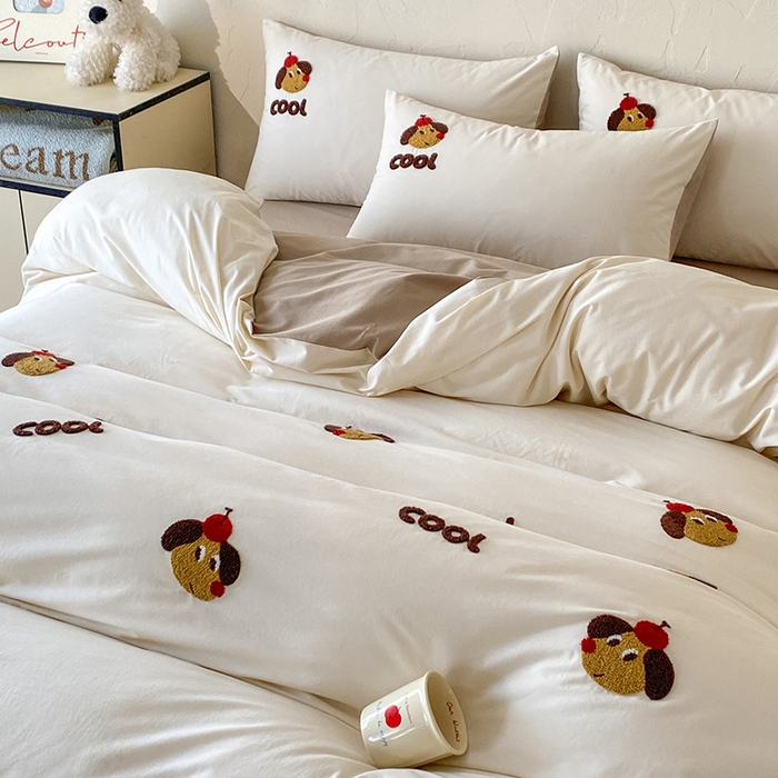 91家纺网 家纺一手货源 找家纺 拼社家纺 2026新款A类母婴级全棉纯棉水洗棉四件套毛巾绣纯棉四件套床上用品提供买家秀 cool小狗-白卡其