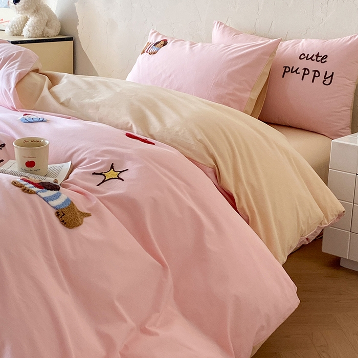 91家纺网 家纺一手货源 找家纺 拼社家纺 2026新款A类母婴级全棉纯棉水洗棉四件套毛巾绣纯棉四件套床上用品提供买家秀 萌宠派对-桃粉