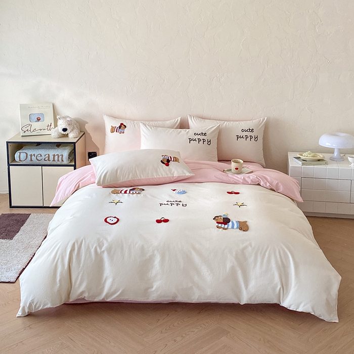 拼社家纺 2026新款A类母婴级全棉纯棉水洗棉四件套毛巾绣纯棉四件套床上用品提供买家秀 萌宠派对-樱花粉