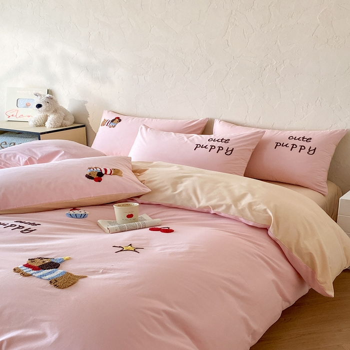 91家纺网 家纺一手货源 找家纺 拼社家纺 2026新款A类母婴级全棉纯棉水洗棉四件套毛巾绣纯棉四件套床上用品提供买家秀 萌宠派对-桃粉