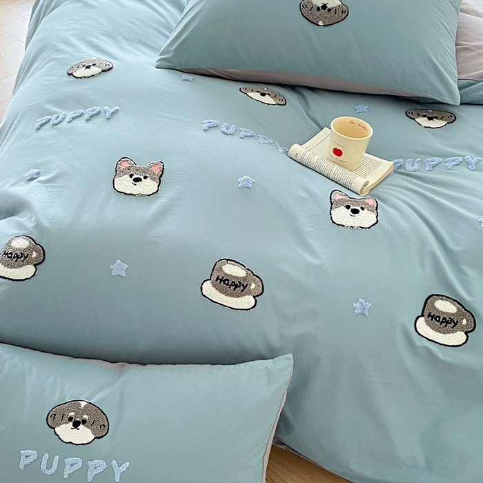 91家纺网 家纺一手货源 找家纺 拼社家纺 2026新款A类母婴级全棉纯棉水洗棉四件套毛巾绣纯棉四件套床上用品提供买家秀 甜心小狗-蓝灰