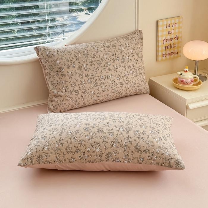 91家纺网 家纺一手货源 找家纺 爱多多家居 2026新款双层纱针织棉印花四件套 花丛咖