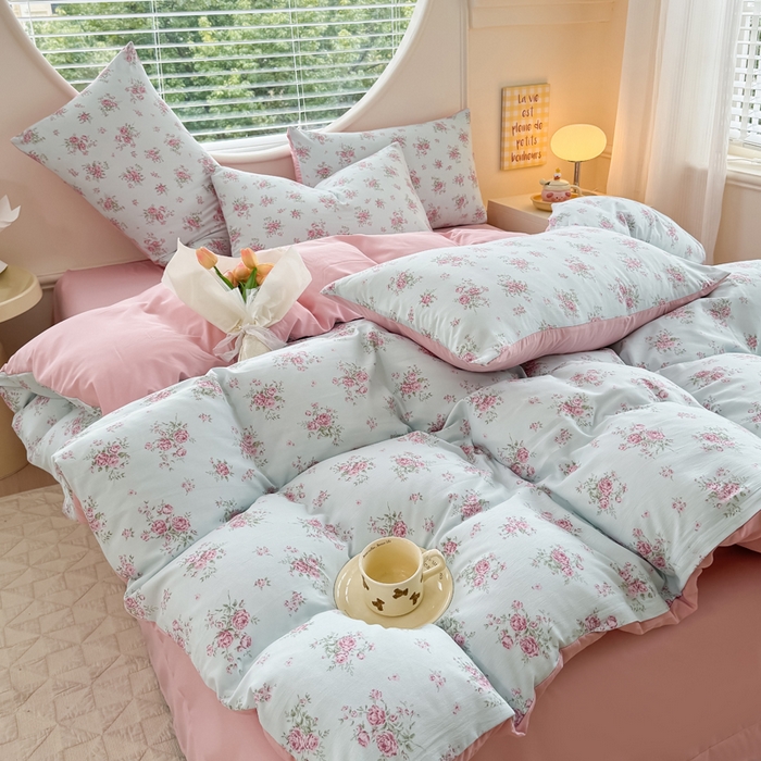 91家纺网 家纺一手货源 找家纺 爱多多家居 2026新款双层纱针织棉印花四件套 玫瑰花园