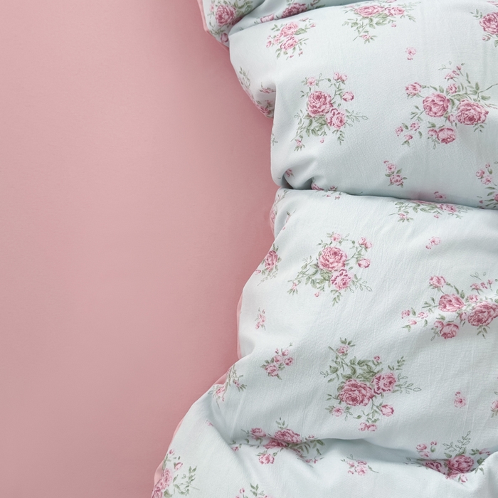 91家纺网 家纺一手货源 找家纺 爱多多家居 2026新款双层纱针织棉印花四件套 玫瑰花园