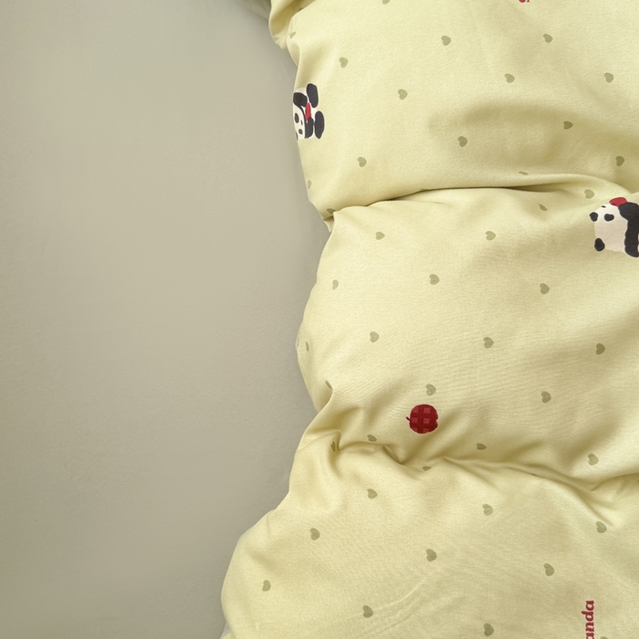 91家纺网 家纺一手货源 找家纺 爱多多家居 2026新款双层纱针织棉印花四件套 熊猫绿