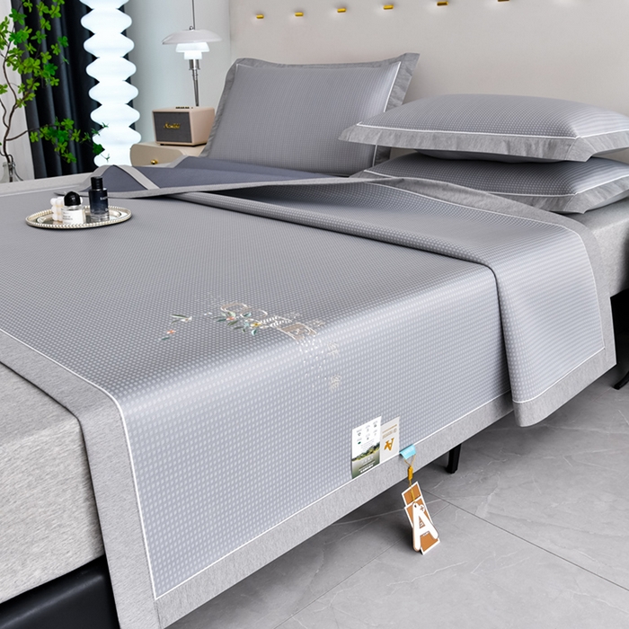 91家纺网 家纺一手货源 找家纺 小牛席业 2026新款花漾芯语绣花凉感冰丝席系列凉席藤席冰藤席冰丝席草席竹席乳胶席凉感豆豆席 灰色