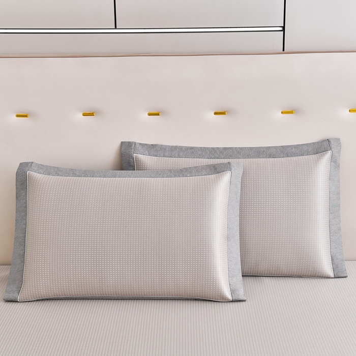 91家纺网 家纺一手货源 找家纺 小牛席业 2026新款花漾芯语绣花凉感冰丝席系列凉席藤席冰藤席冰丝席草席竹席乳胶席凉感豆豆席 香槟