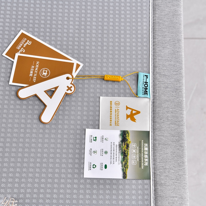 91家纺网 家纺一手货源 找家纺 小牛席业 2026新款花漾芯语绣花凉感冰丝席系列凉席藤席冰藤席冰丝席草席竹席乳胶席凉感豆豆席 灰色