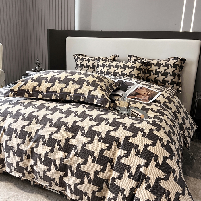 91家纺网 家纺一手货源 找家纺 塞纳 2026新款铂金暖绒加厚磨毛四件套 菱格-咖