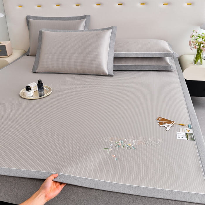 小牛席业 2026新款花漾芯语绣花凉感冰丝席系列凉席藤席冰藤席冰丝席草席竹席乳胶席凉感豆豆席 香槟