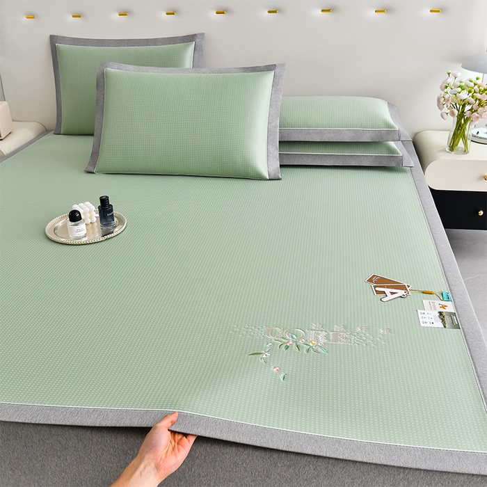 小牛席业 2026新款花漾芯语绣花凉感冰丝席系列凉席藤席冰藤席冰丝席草席竹席乳胶席凉感豆豆席 绿色