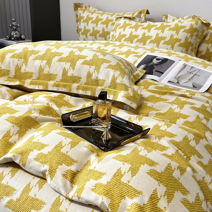 91家纺网 家纺一手货源 找家纺 塞纳 2026新款铂金暖绒加厚磨毛四件套 菱格-黄