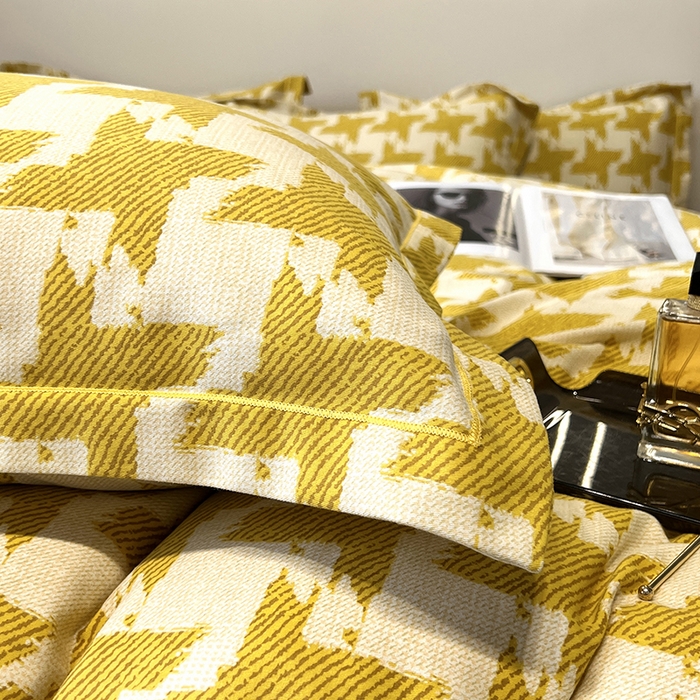 91家纺网 家纺一手货源 找家纺 塞纳 2026新款铂金暖绒加厚磨毛四件套 菱格-黄