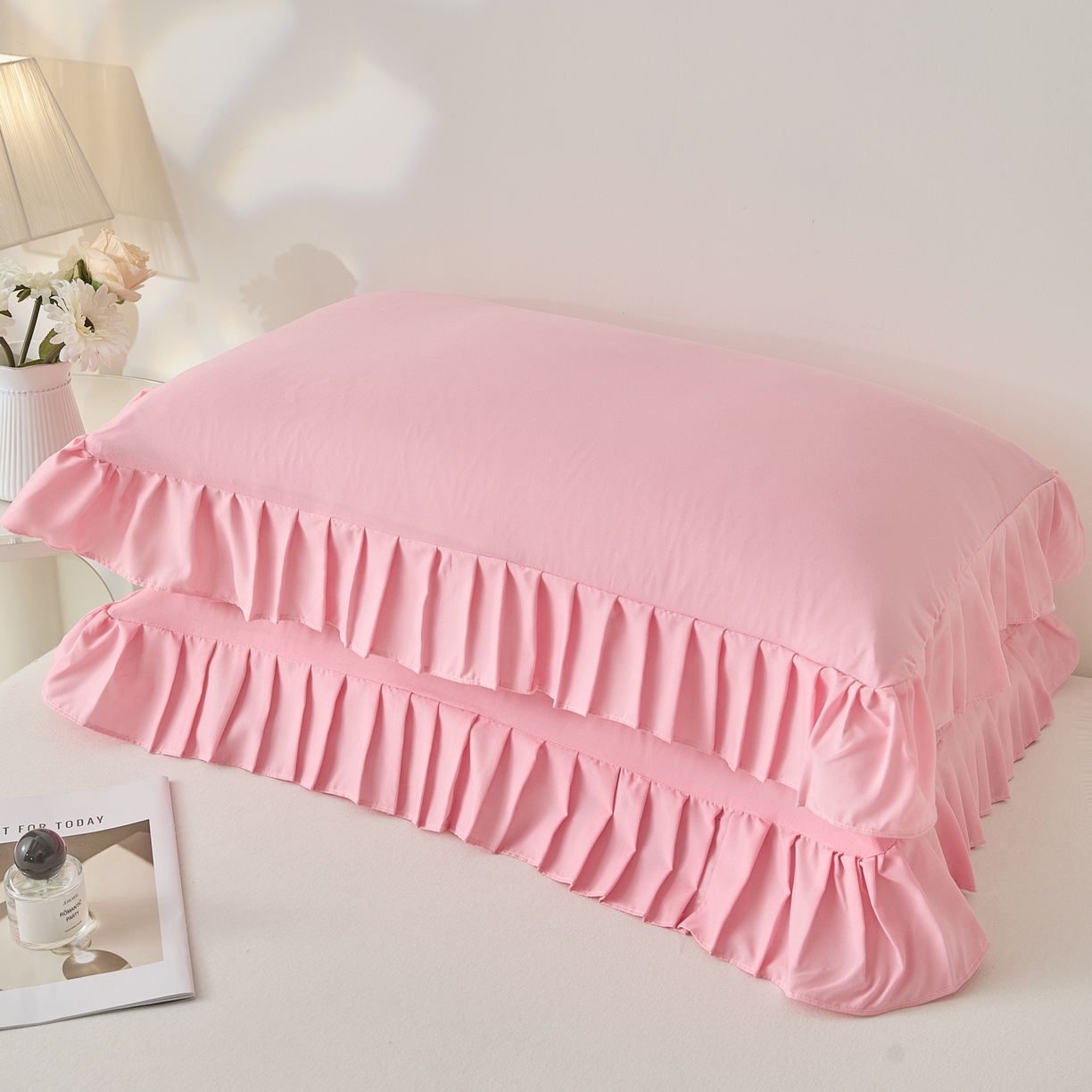 91家纺网 家纺一手货源 找家纺 衿成家纺 2026新款荷叶花边枕套纯色系列 粉色