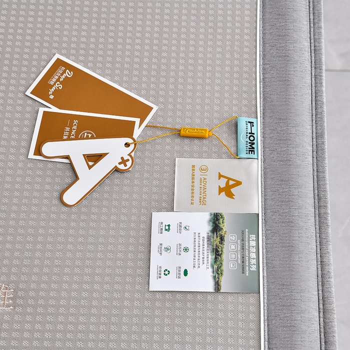 91家纺网 家纺一手货源 找家纺 小牛席业 2026新款花漾芯语绣花凉感冰丝席系列（床笠款）凉席藤席冰藤席冰丝席草席竹席乳胶席凉感豆豆席 香槟