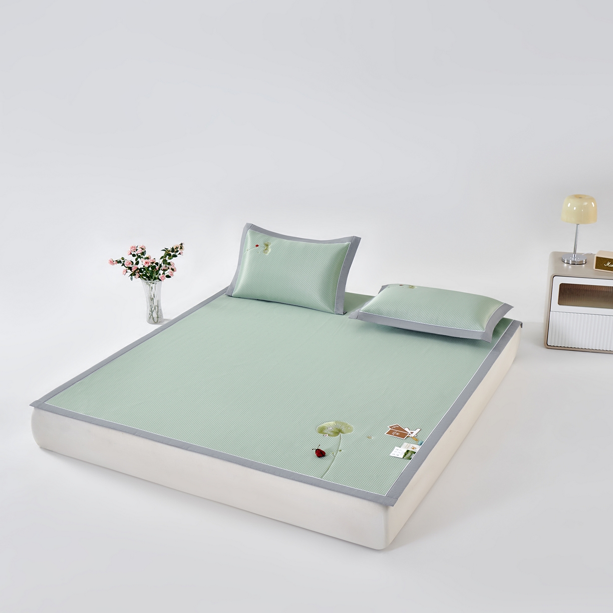 91家纺网 家纺一手货源 找家纺 小牛席业 2026新款满天星-夏日荷塘冰丝席凉席藤席草席竹席乳胶席凉感豆豆席 绿色