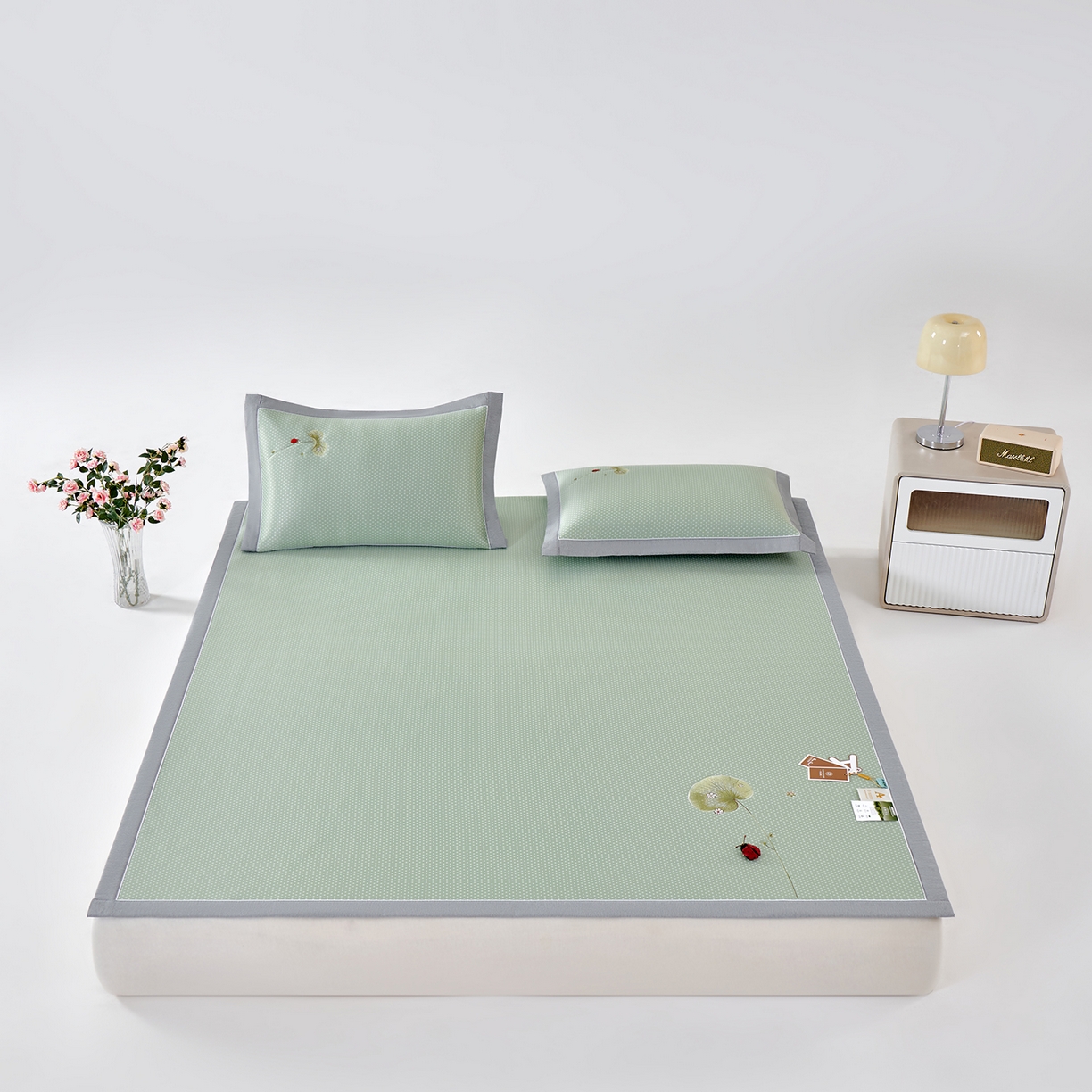 91家纺网 家纺一手货源 找家纺 小牛席业 2026新款满天星-夏日荷塘冰丝席凉席藤席草席竹席乳胶席凉感豆豆席 绿色