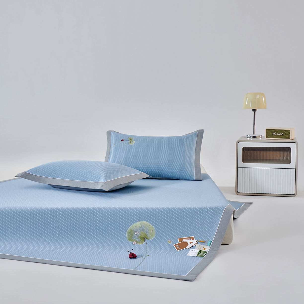 91家纺网 家纺一手货源 找家纺 小牛席业 2026新款满天星-夏日荷塘冰丝席凉席藤席草席竹席乳胶席凉感豆豆席 蓝色