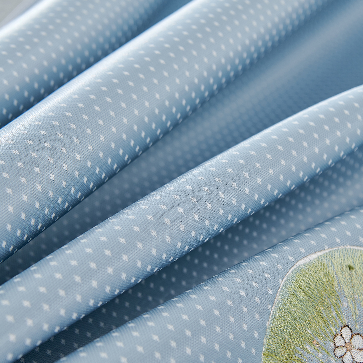 91家纺网 家纺一手货源 找家纺 小牛席业 2026新款满天星-夏日荷塘冰丝席凉席藤席草席竹席乳胶席凉感豆豆席 蓝色