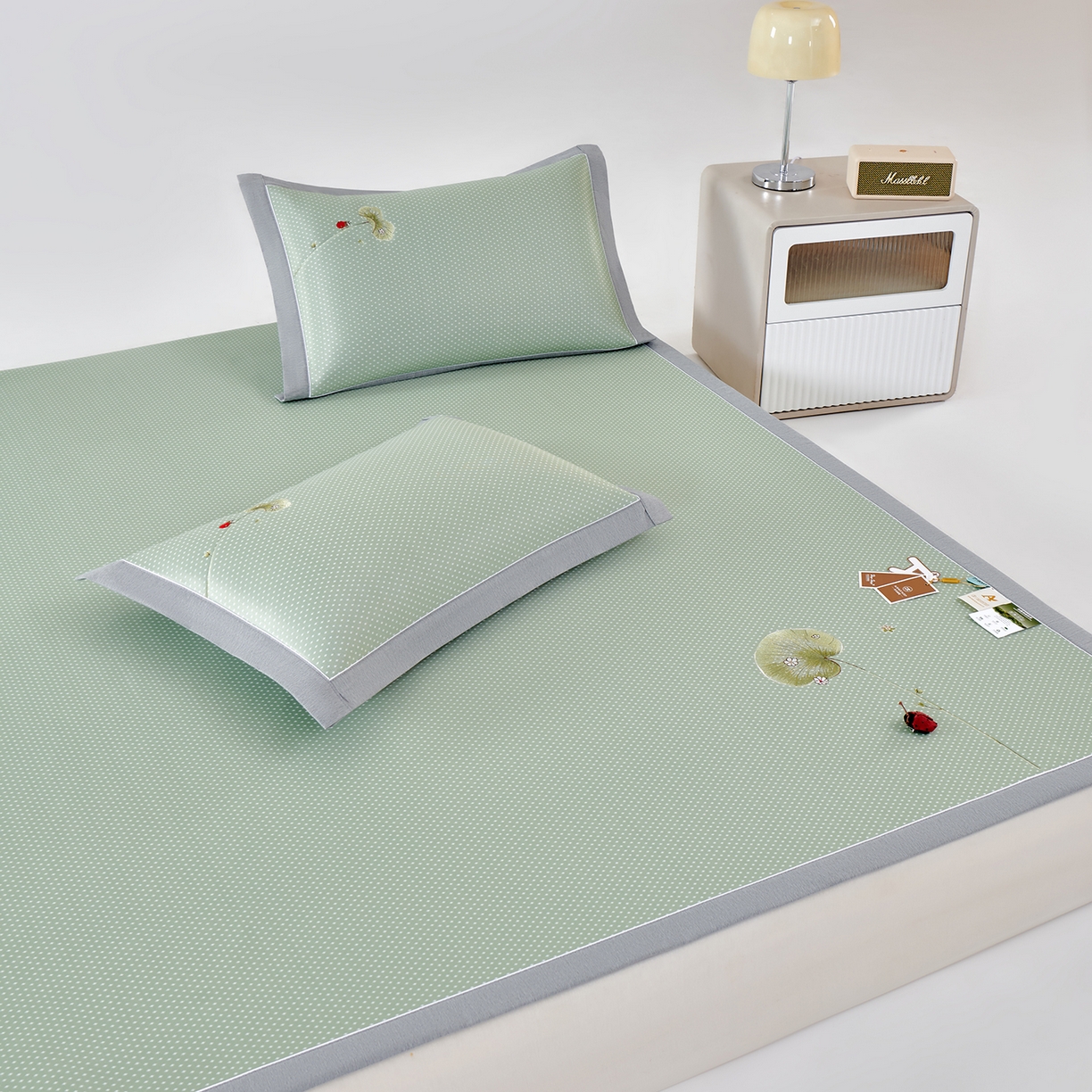 91家纺网 家纺一手货源 找家纺 小牛席业 2026新款满天星-夏日荷塘冰丝席凉席藤席草席竹席乳胶席凉感豆豆席 绿色