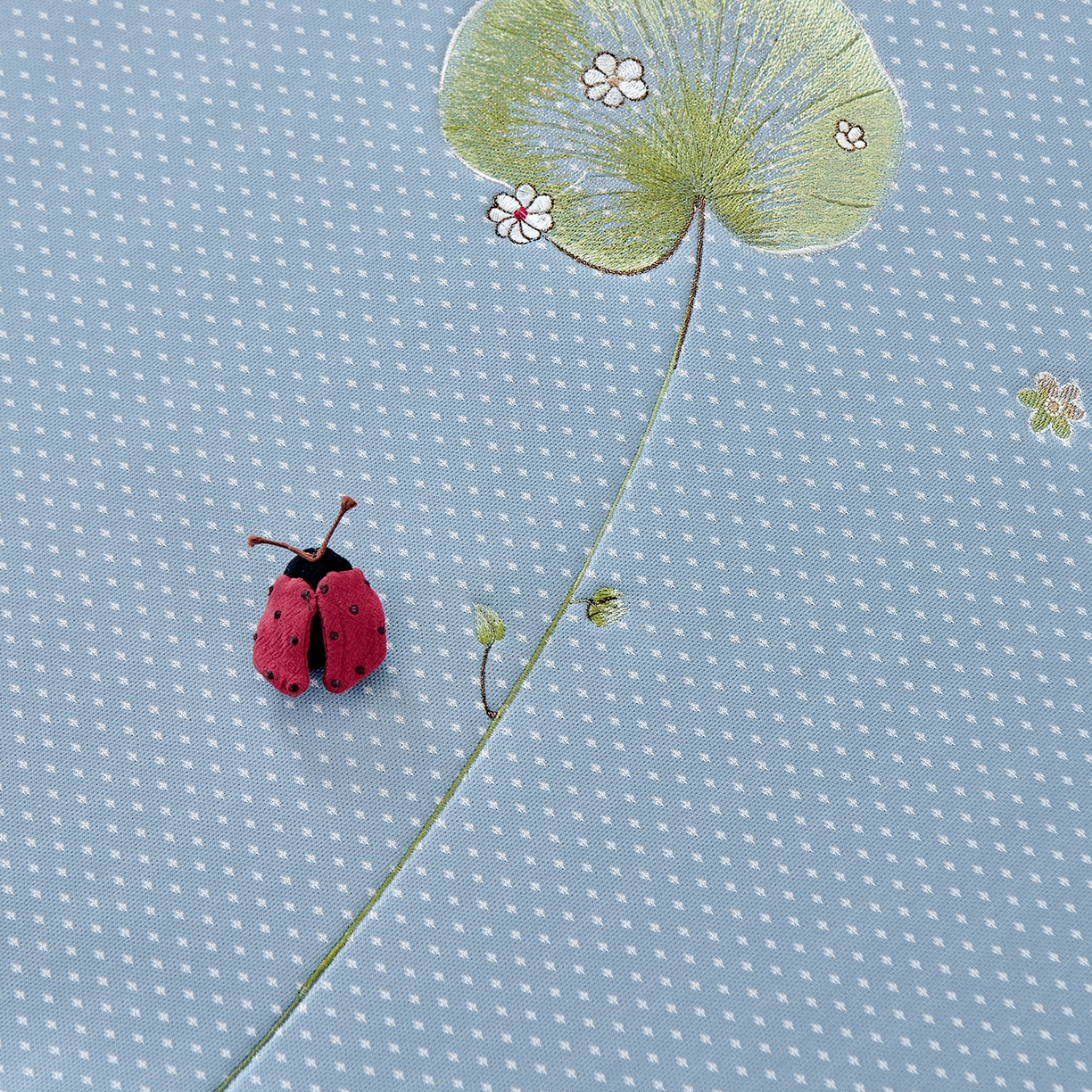 91家纺网 家纺一手货源 找家纺 小牛席业 2026新款满天星-夏日荷塘冰丝席凉席藤席草席竹席乳胶席凉感豆豆席 蓝色