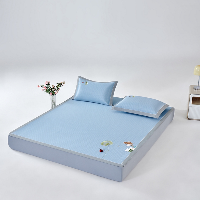 91家纺网 家纺一手货源 找家纺 小牛席业 2026新款满天星-夏日荷塘冰丝席（床笠款）凉席藤席草席竹席乳胶席凉感豆豆席 蓝色