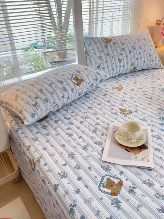 91家纺网 家纺一手货源 找家纺 棉乐町2025新款花边款老粗布床单兰花熊