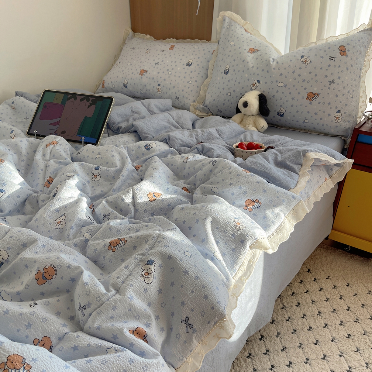 91家纺网 家纺一手货源 找家纺 梵克保罗 2026春夏新款全棉纯棉花边皱皱纱单夏被夏凉被空调被夏被四件套 蓝星狗