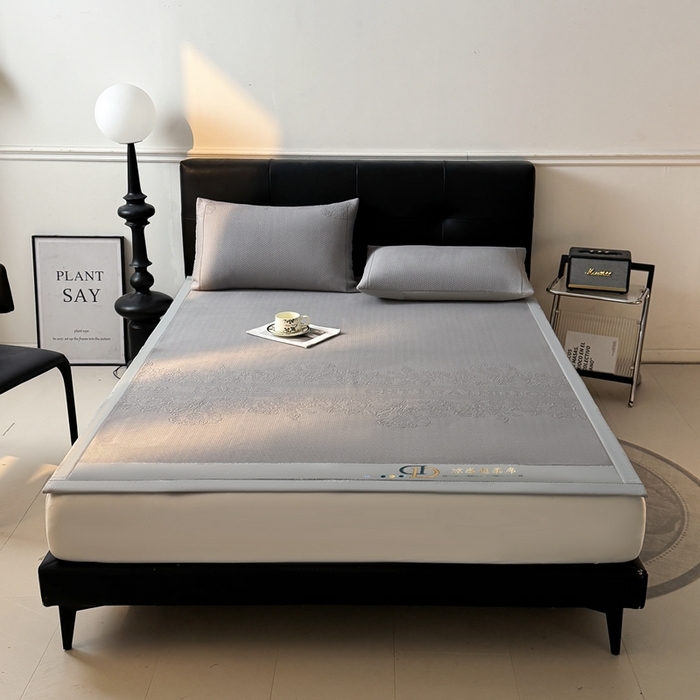 91家纺网 家纺一手货源 找家纺 怡源梦 2026新款A类高分子凉感席席子-巴黎世家系列 巴黎世家 灰色