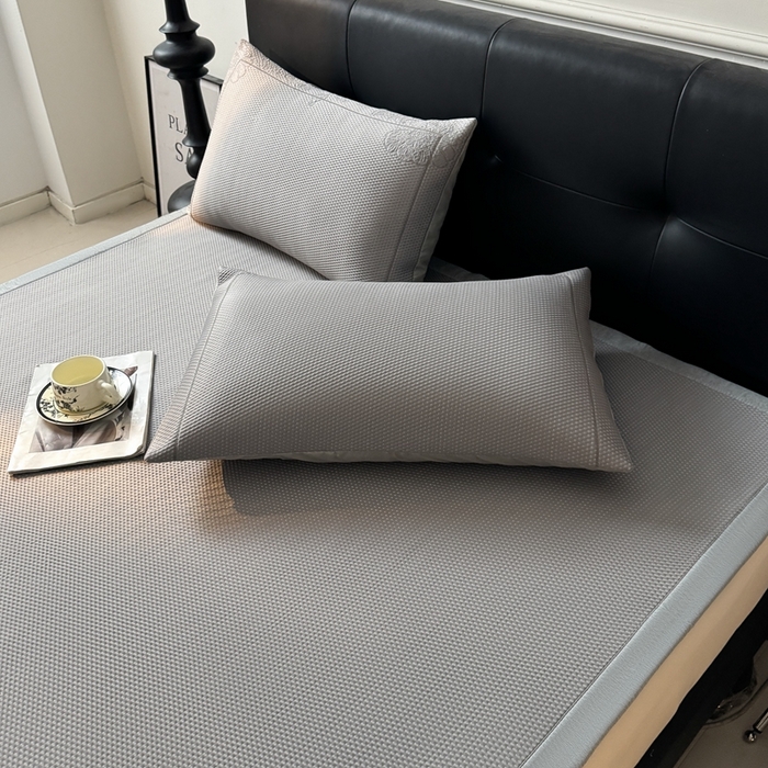 91家纺网 家纺一手货源 找家纺 怡源梦 2026新款A类高分子凉感席席子-巴黎世家系列 巴黎世家 灰色