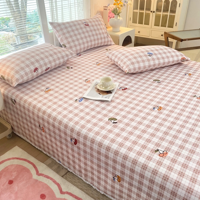 91家纺网 家纺一手货源 找家纺 金泰莱2025新款花边款老粗布床单甜樱小格